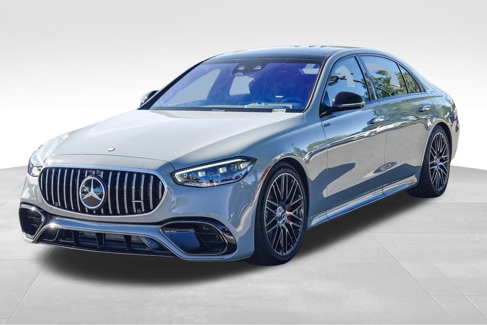 New Manufaktur Moonlight White Metallic 2024 Mercedes-Benz S-Class