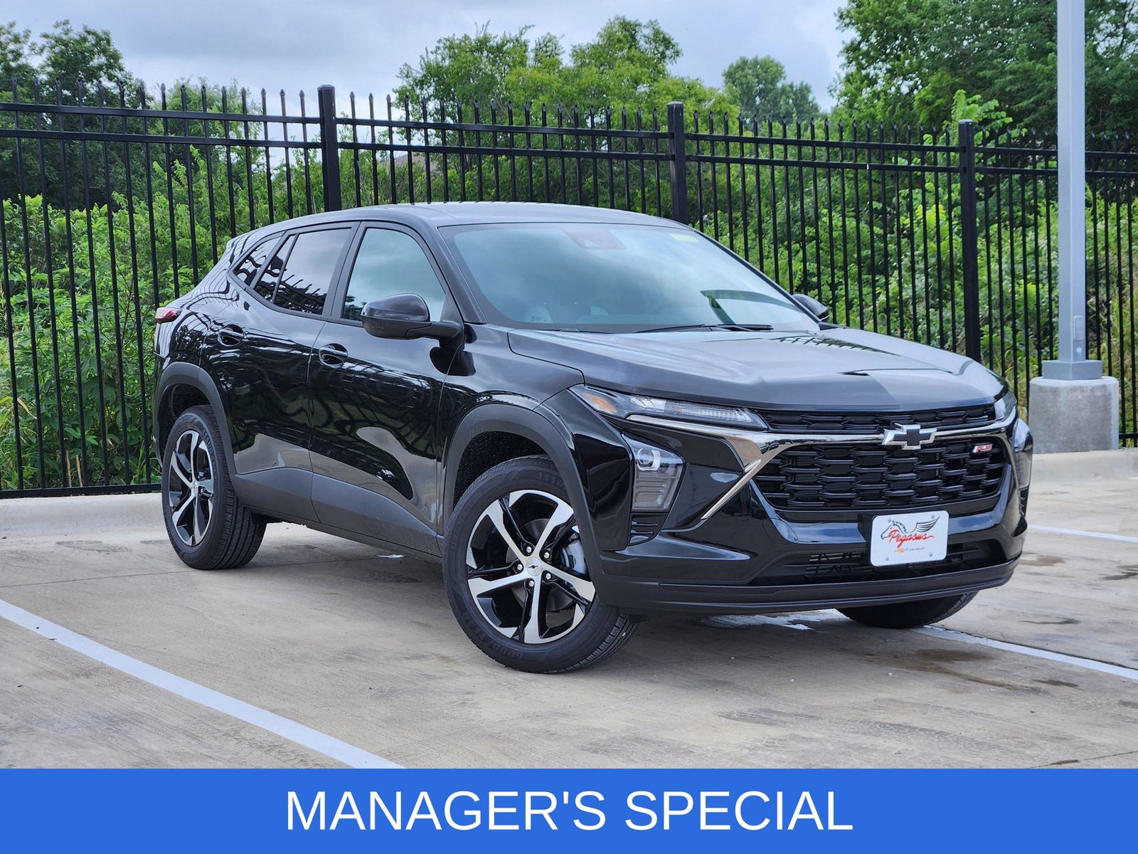 Mosaic Black Metallic 2026 Chevrolet Trax SUV / Crossover Front-Wheel Drive 6-Speed Automatic