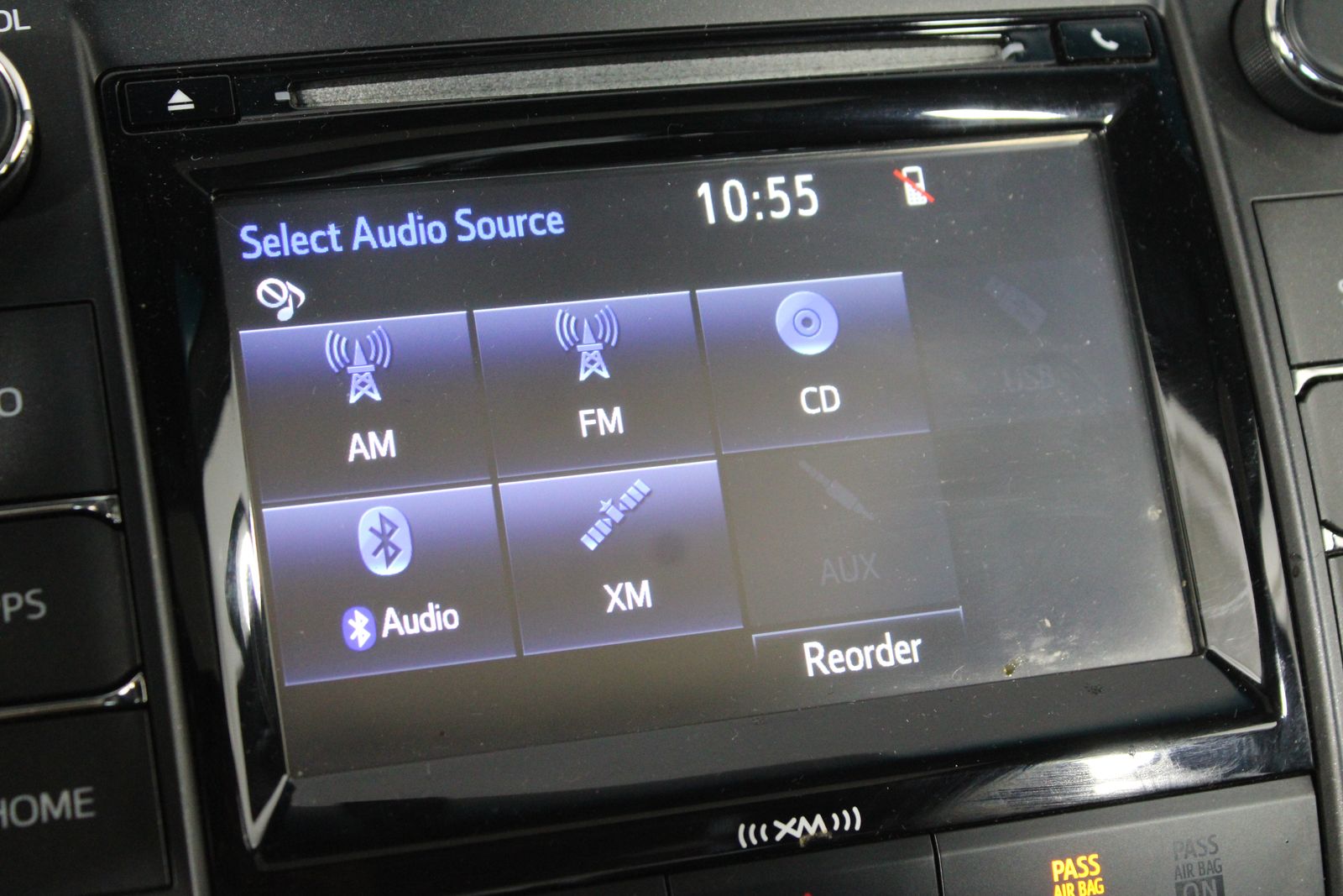 Used 2016 Silver Toyota SE image 4