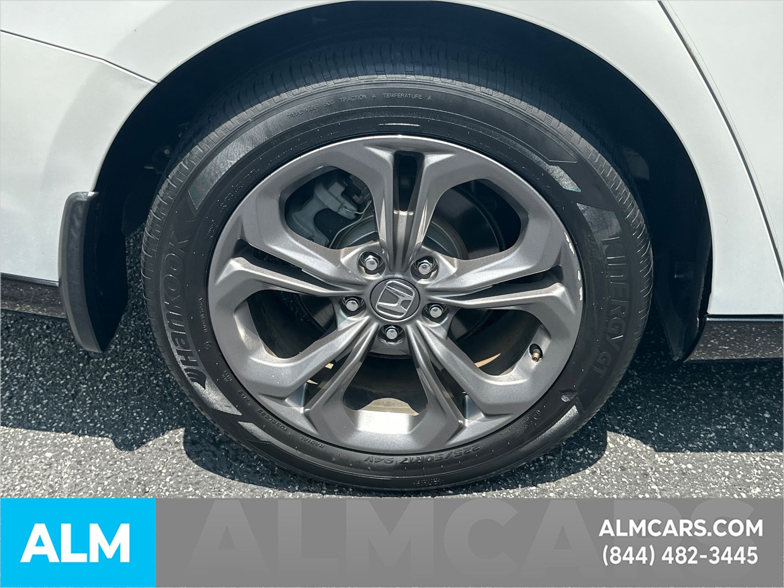 Used 2023 White Honda EX-L image 20