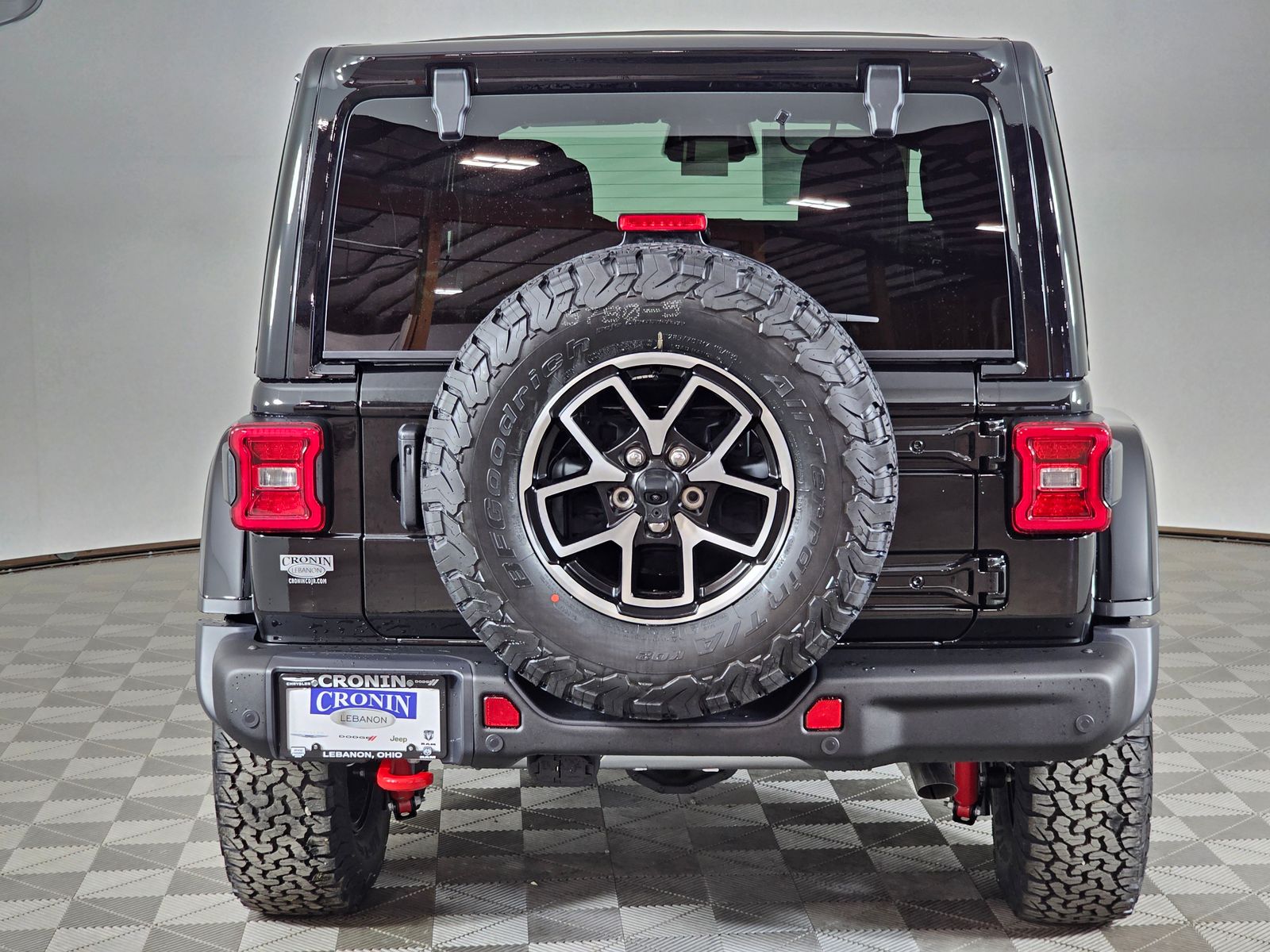 View vehicle photo 4