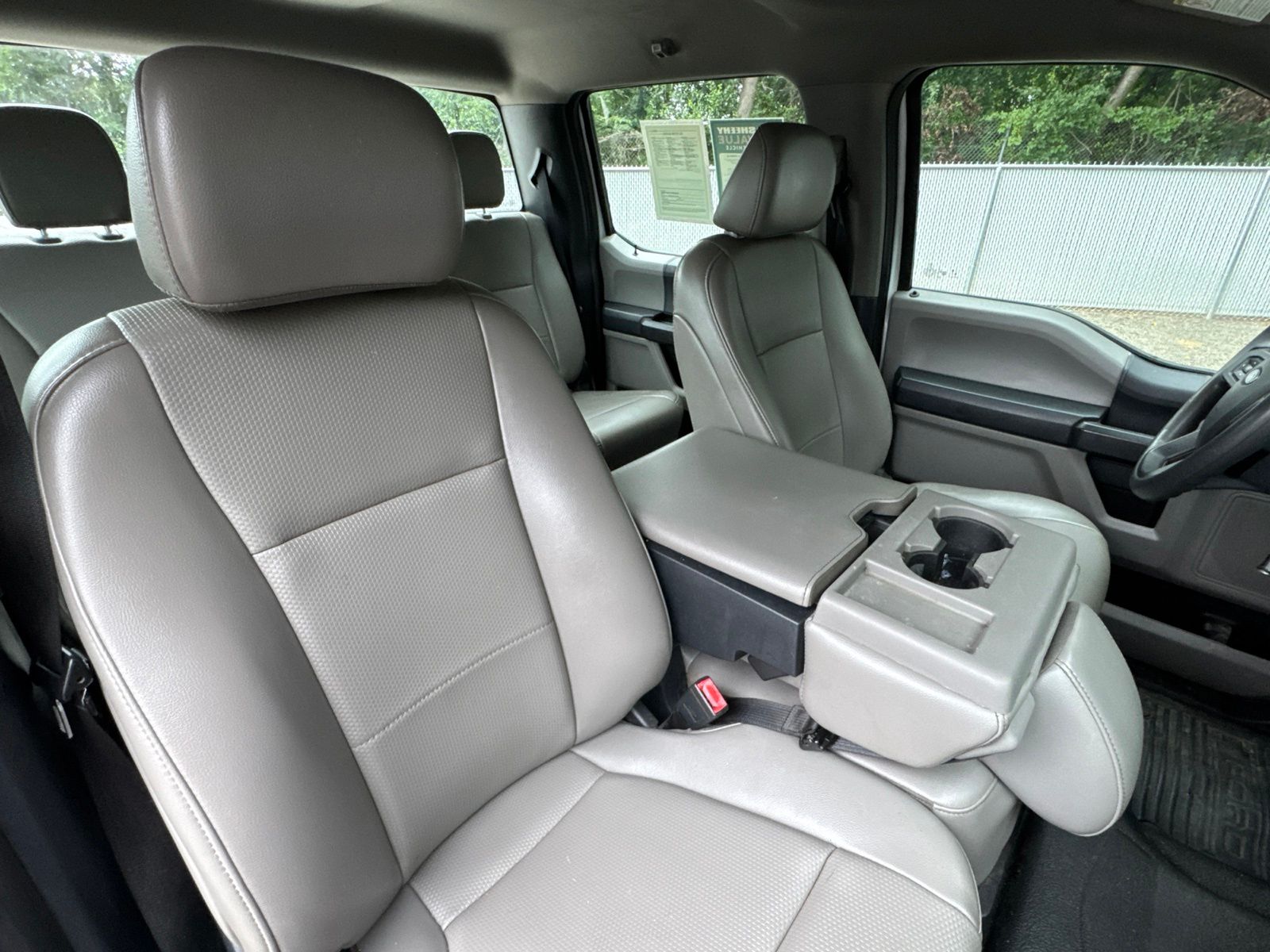Used 2022 Oxford White Ford XL image 25
