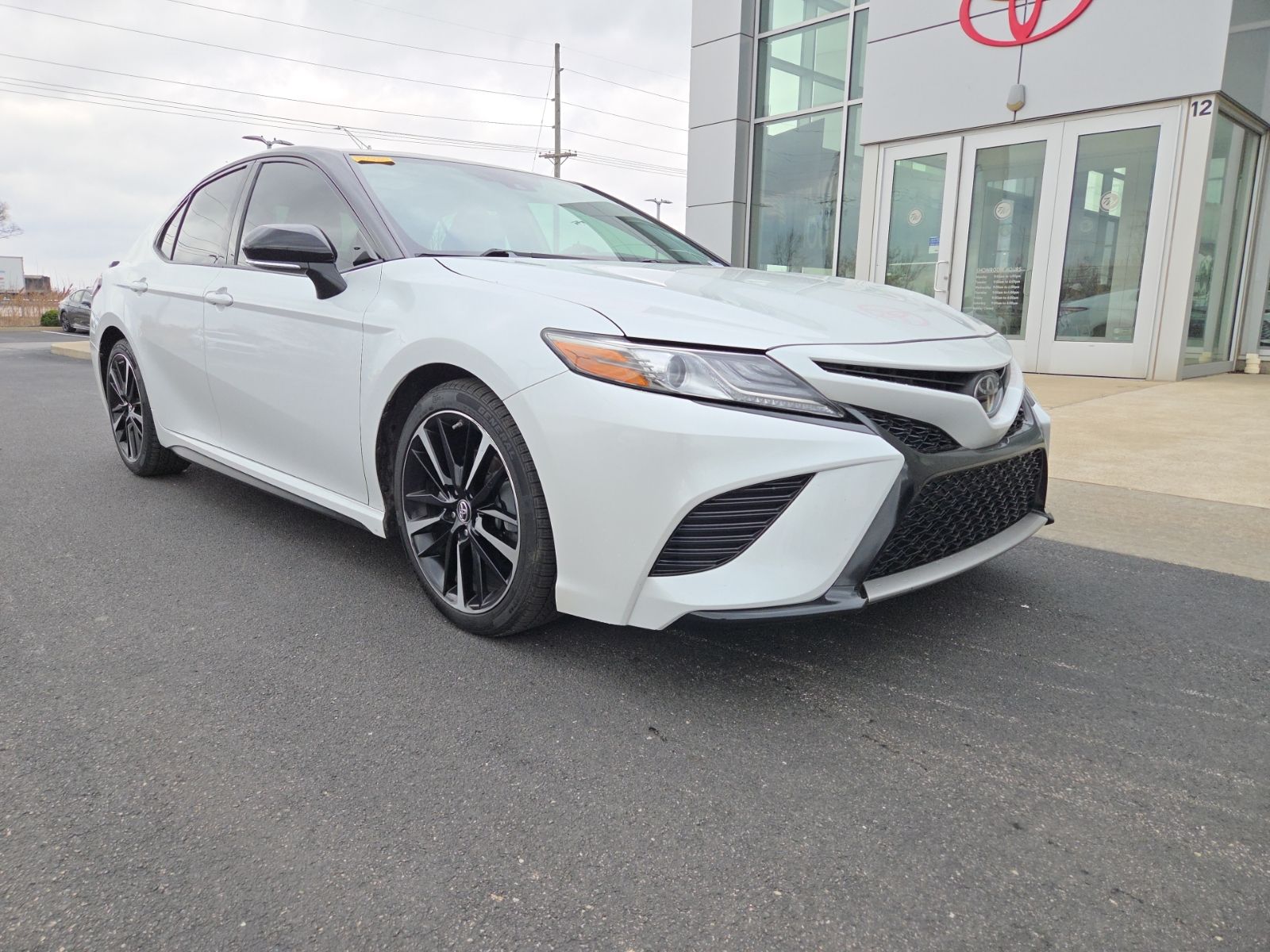 View vehicle photo 3