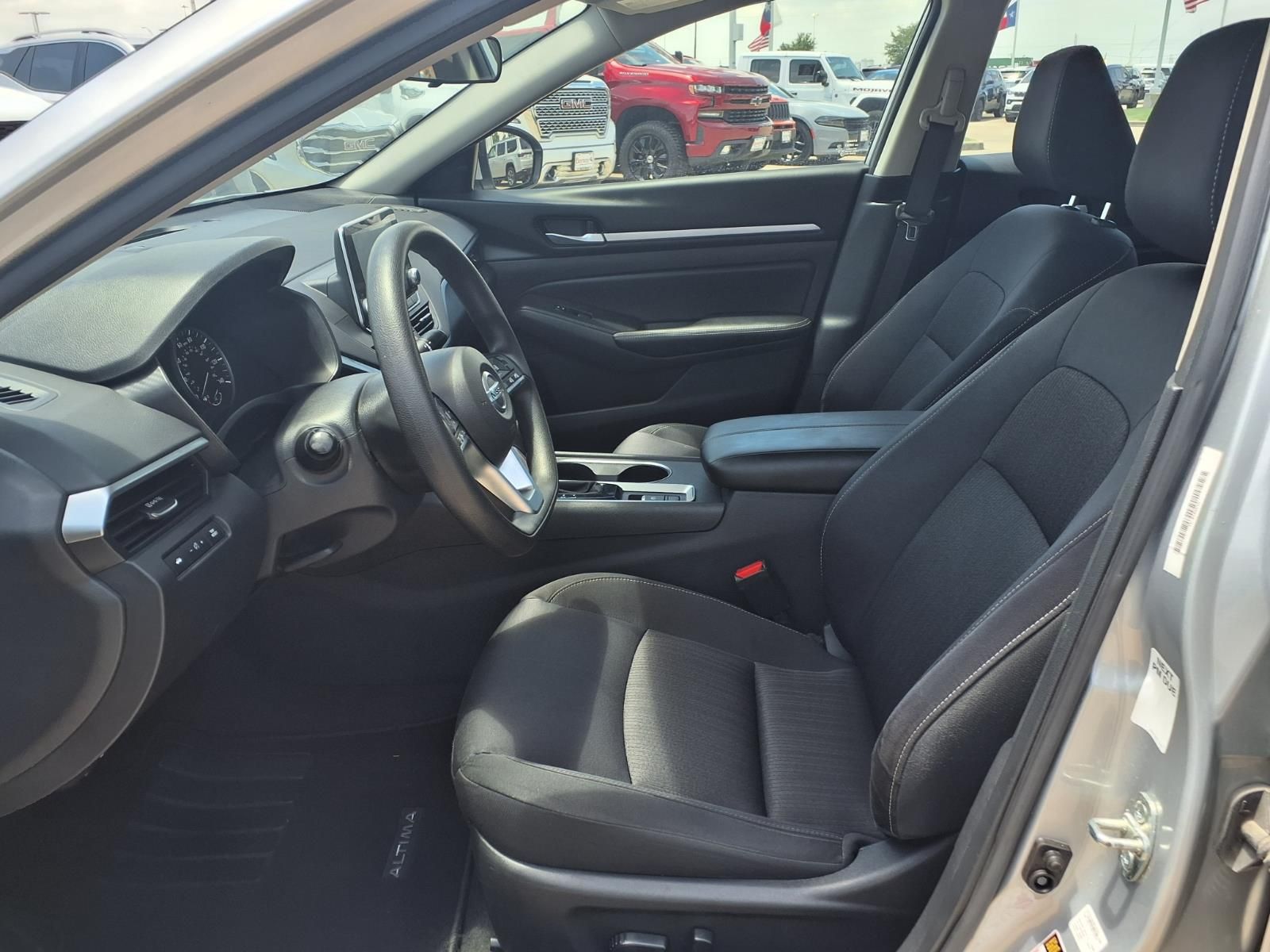 2022 Nissan Altima 2.5 SV Silver at Bravo Nissan