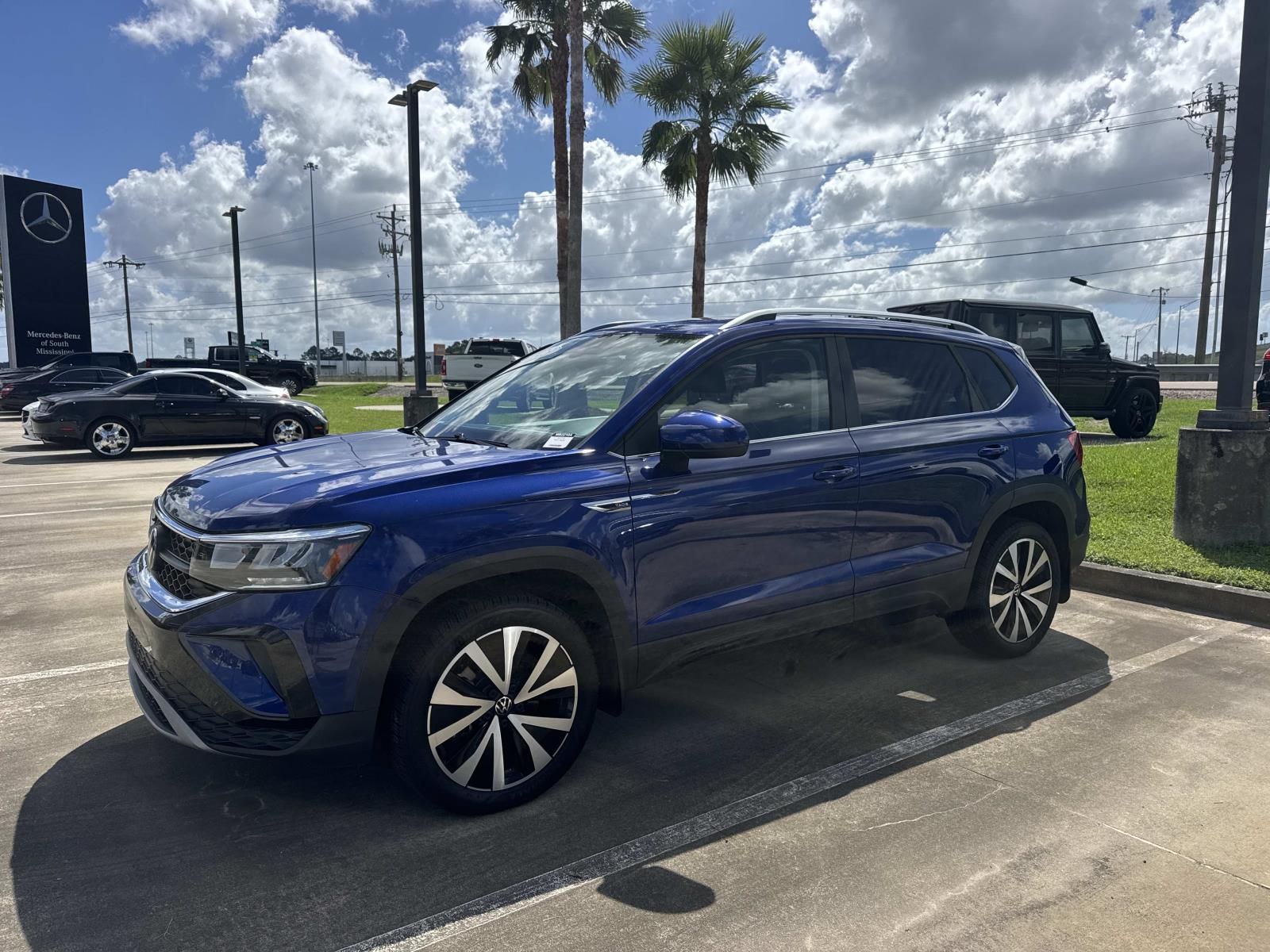  2023 Volkswagen Taos SE FWD   