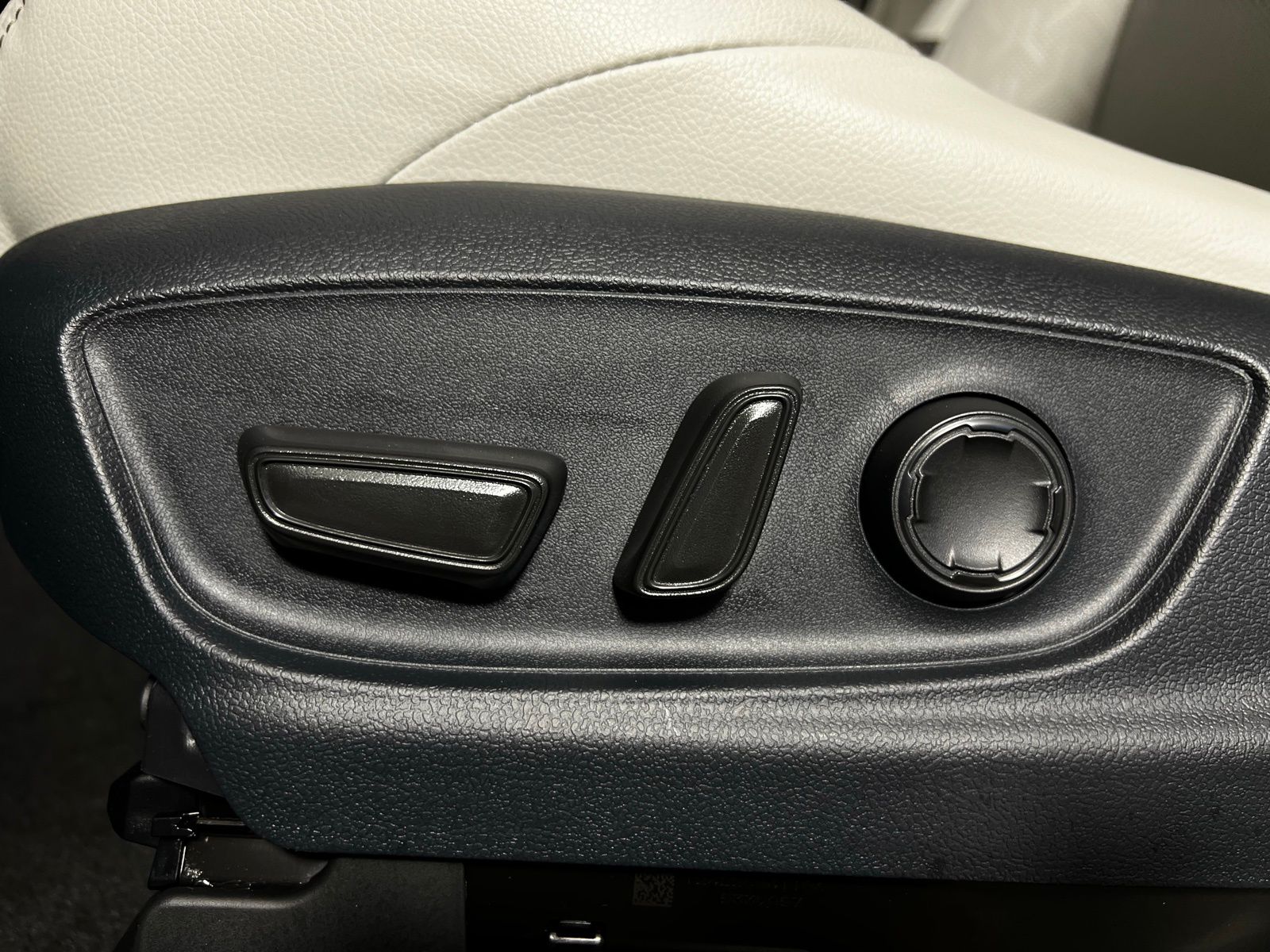 Thumbnail: 2025 Toyota Tacoma - 11