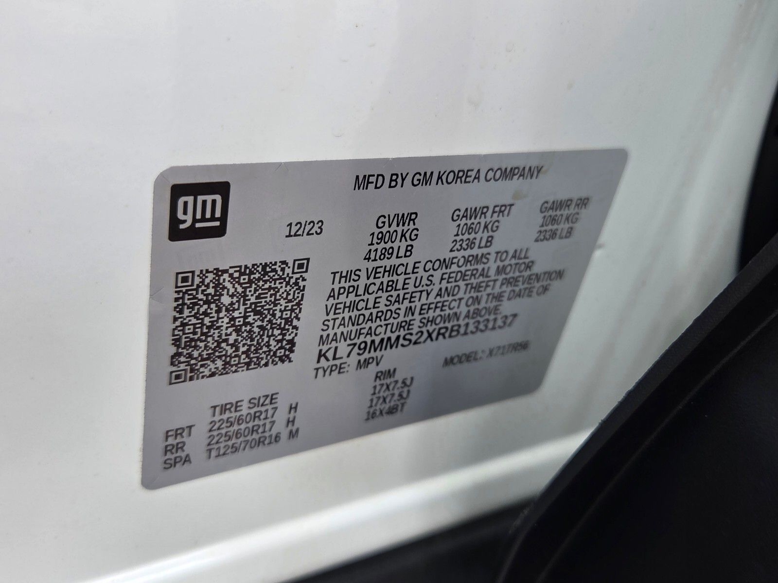 Used 2024 White Chevrolet LS image 18