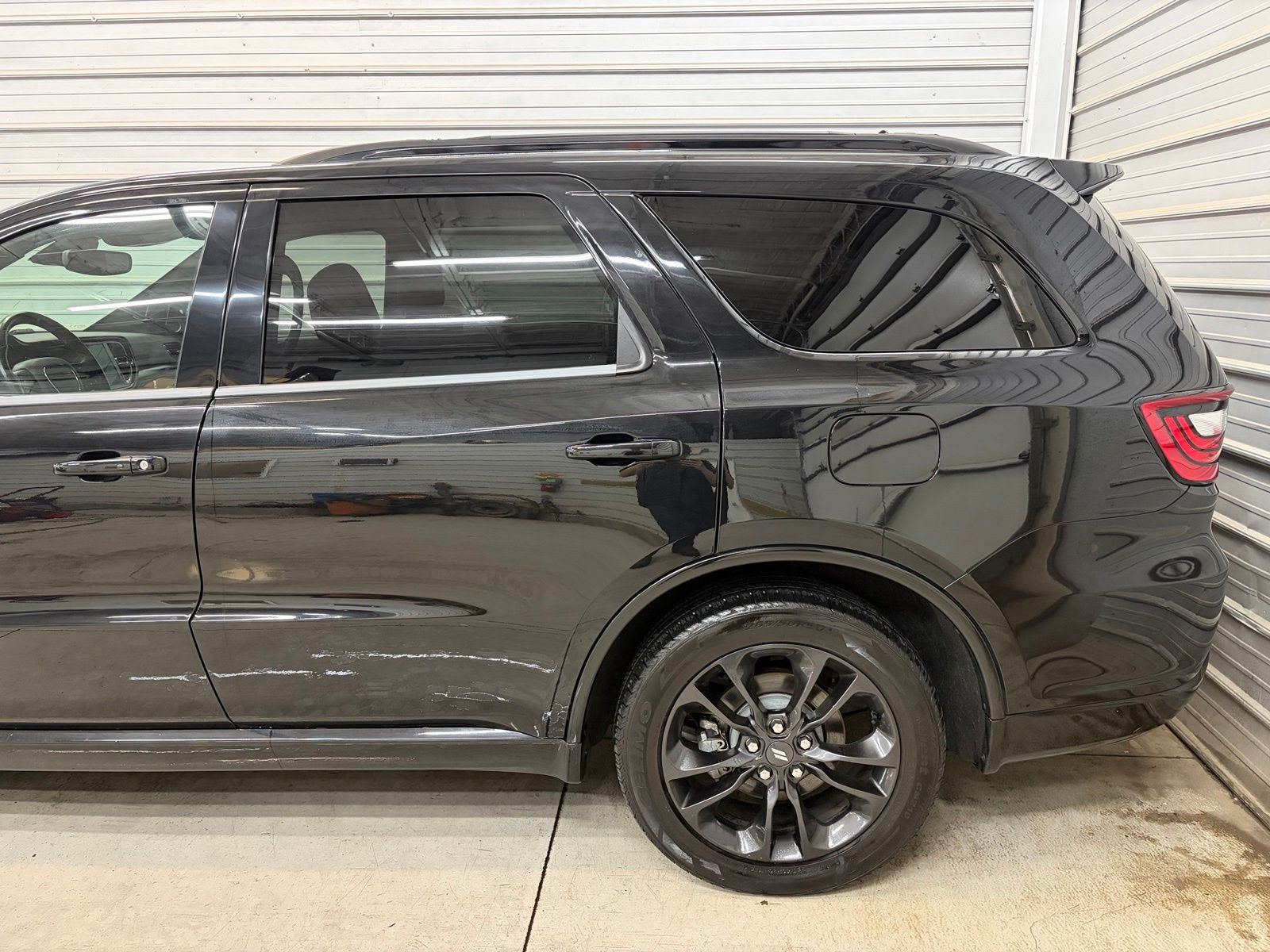 Photo 5 of 2022 Dodge Durango Orange Sport