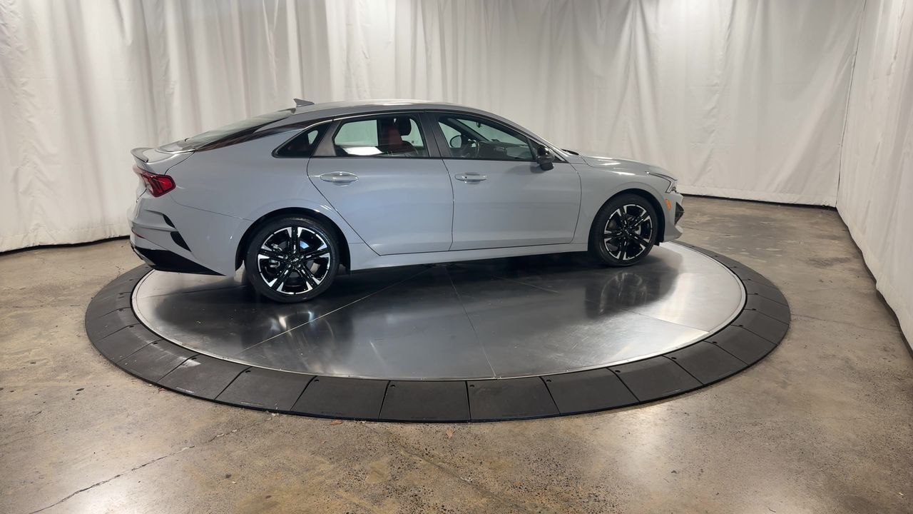 2024 Kia K5 GT-Line photo 2