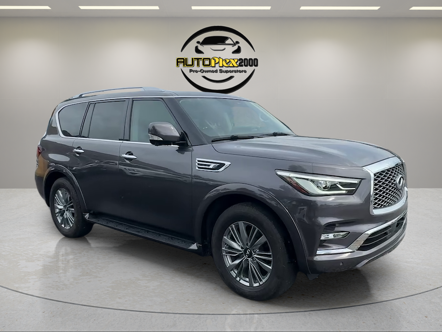 2022 INFINITI QX80 LUXE