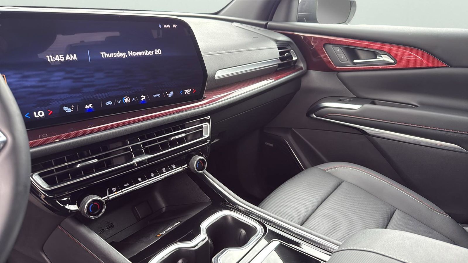 Used Car 2024 Chevrolet Traverse  Z71 For Sale Under $50,000 In Austin, Texas