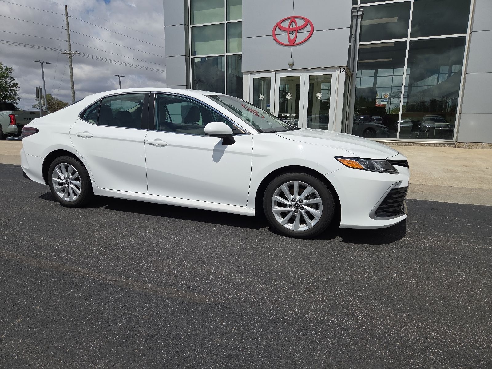 Ice 2023 Toyota Camry LE FWD Sedan Front-Wheel Drive 8-Speed Automatic