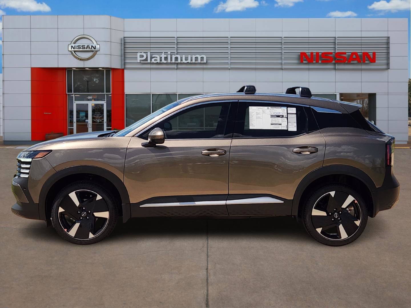 View vehicle photo 3