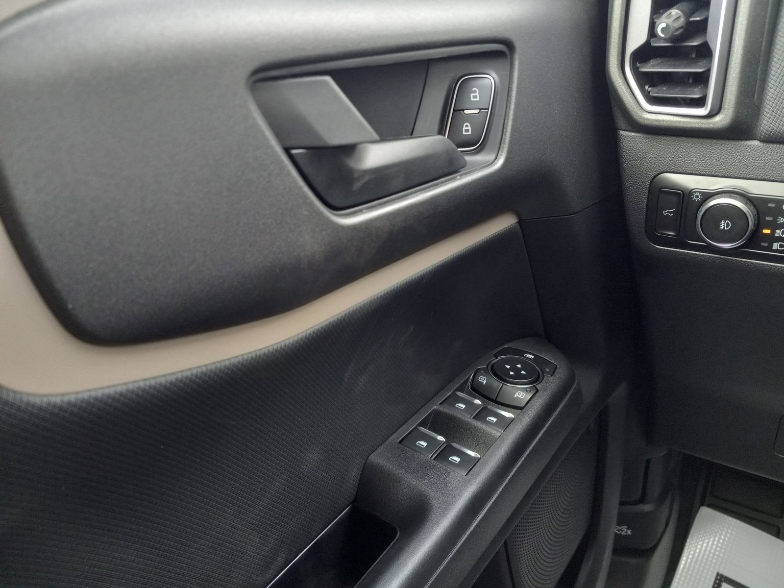 2025 Ford Bronco Sport image 25