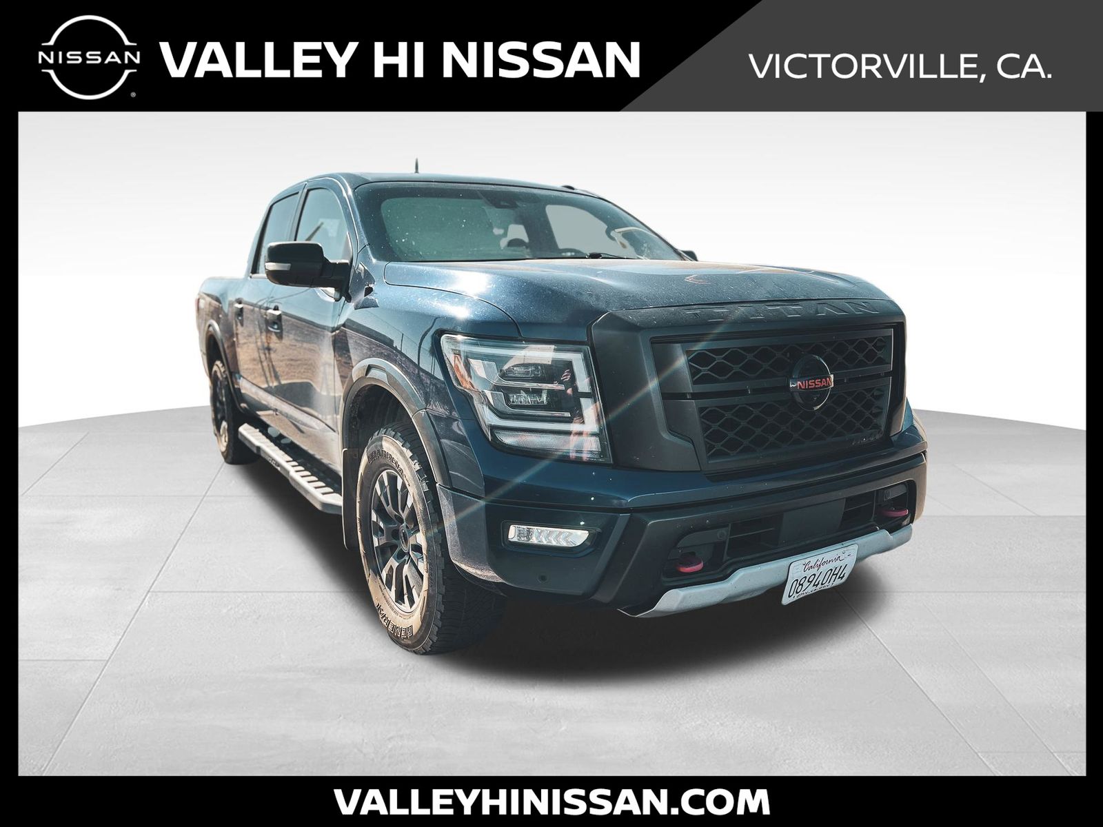 Deep Blue Pearl 2021 Nissan Titan Pickup Truck Four-Wheel Drive 9-Speed Automatic