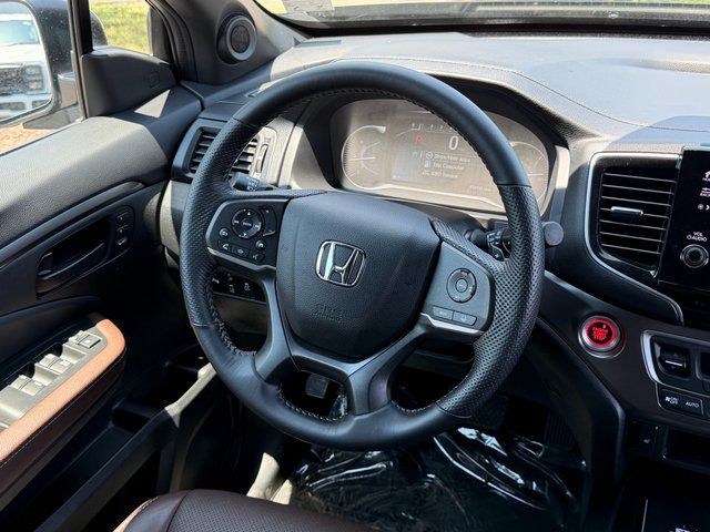Used 2024 Crystal Black Pearl Honda EX-L image 4
