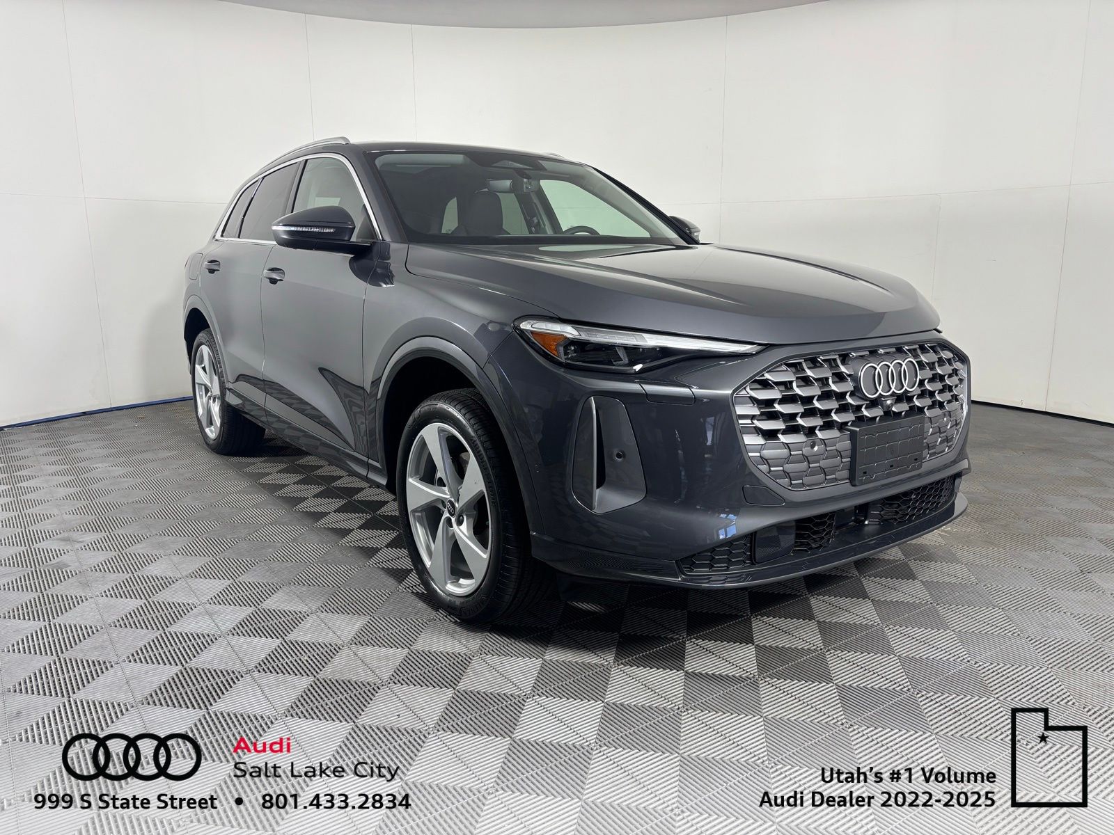Tambora Gray Metallic 2026 Audi Q5 quattro Premium Plus TFSI SUV / Crossover All-Wheel Drive 7-Speed Automatic