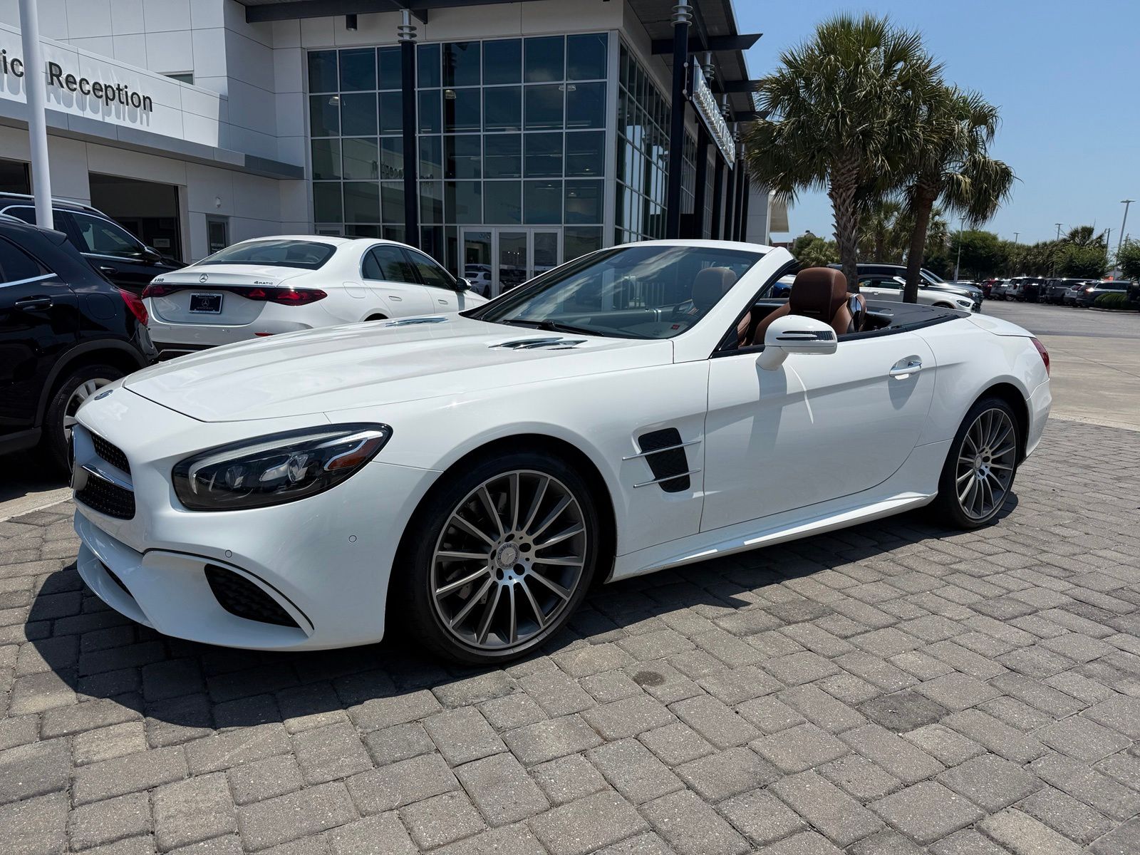 Polar White 2017 Mercedes-Benz SL-Class SL 550 RWD Convertible Rear-Wheel Drive 9-Speed Automatic