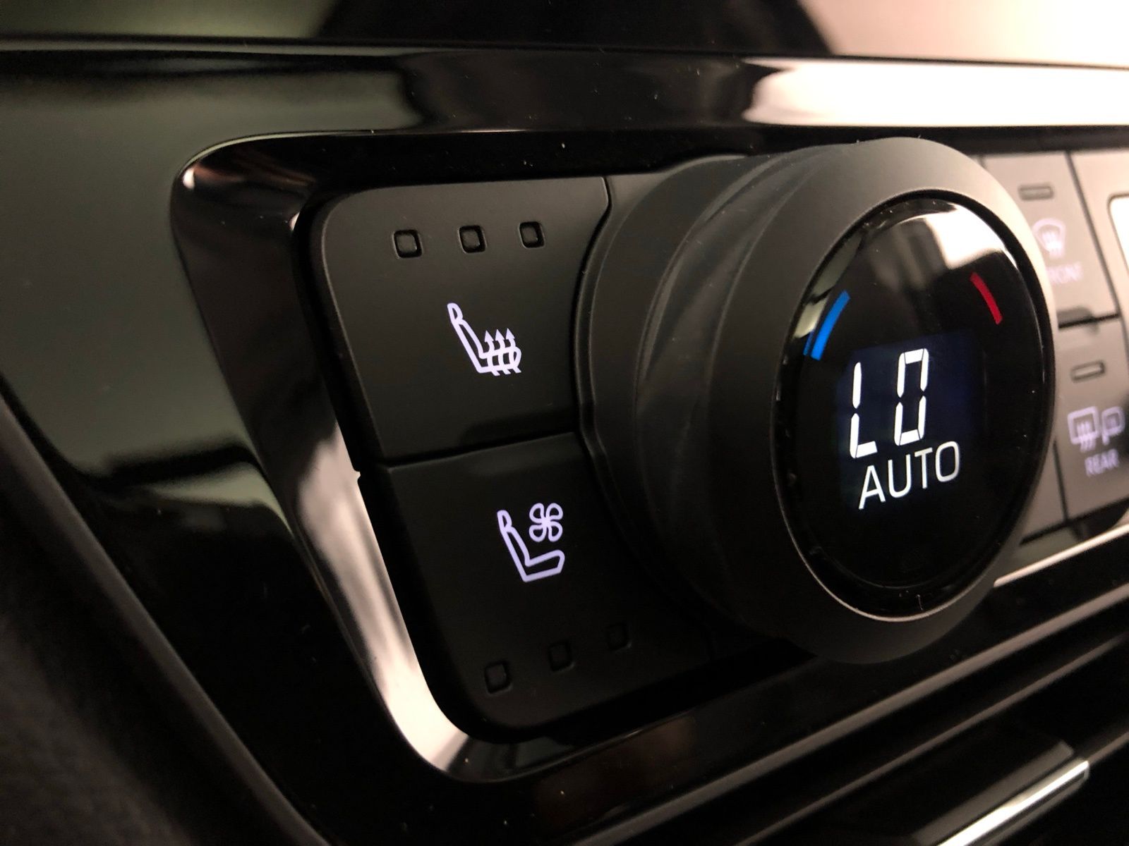 Thumbnail: 2026 Toyota Grand Highlander - 17