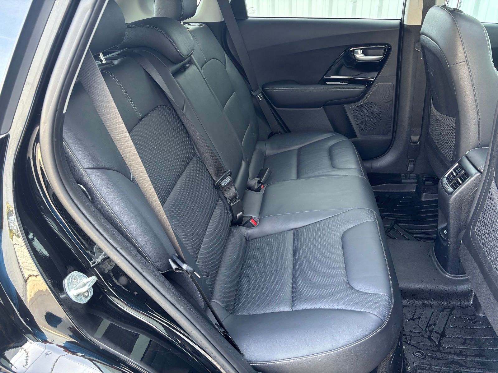 Used Car 2018 Kia Niro  Touring For Sale Under $20,000 In Austin, Texas