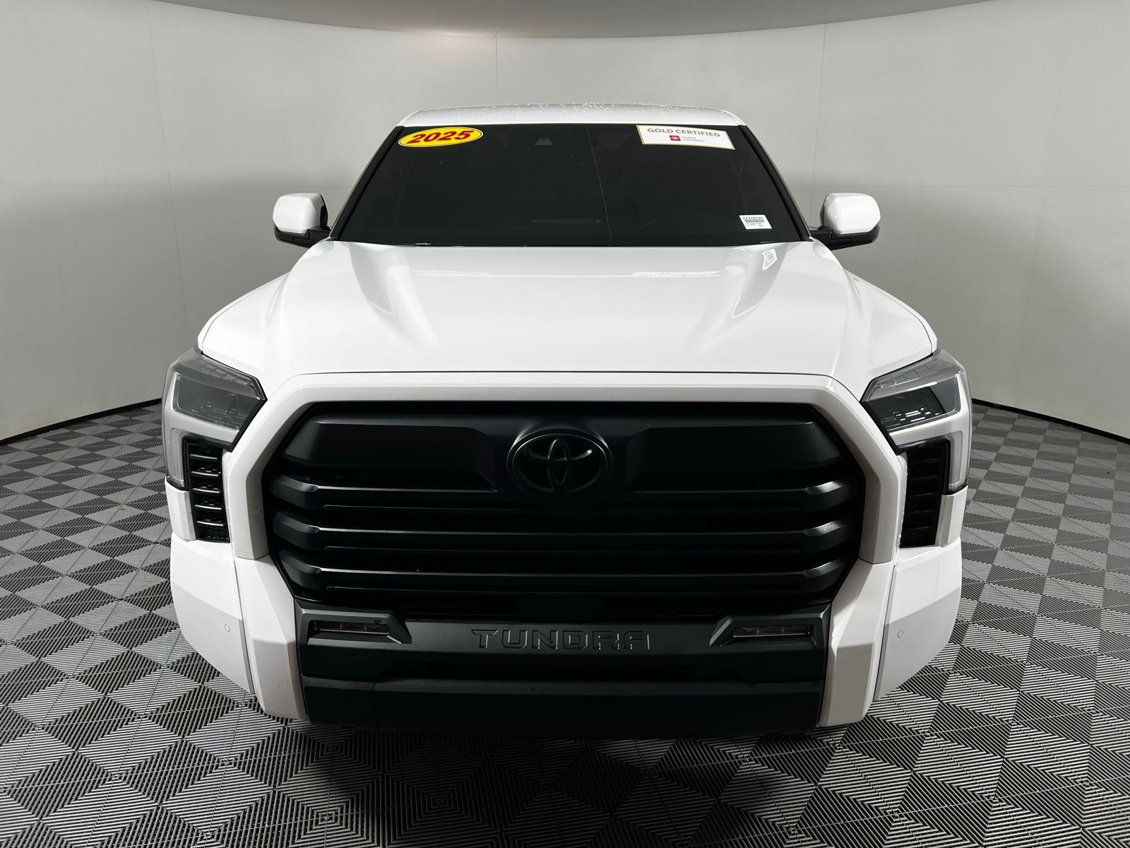 Thumbnail: 2025 Toyota Tundra - 2