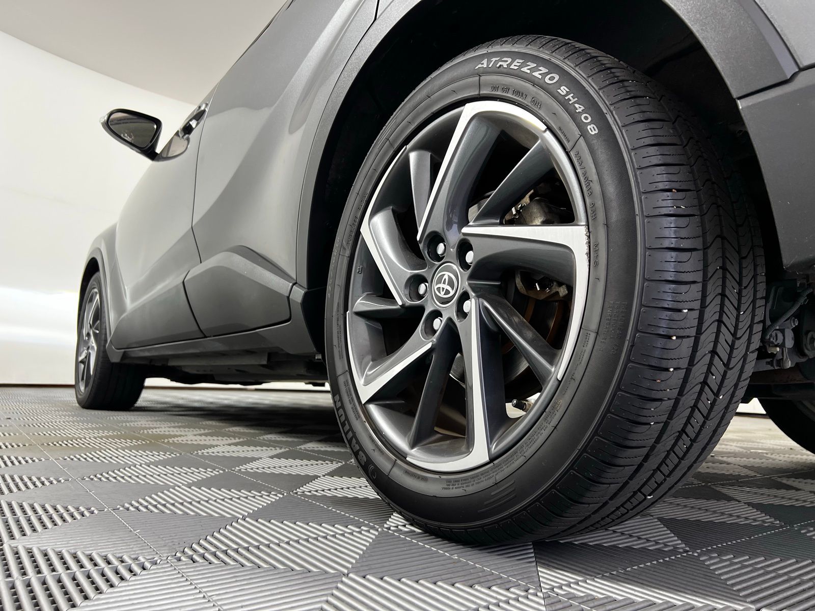 Thumbnail: 2020 Toyota C-HR - 9