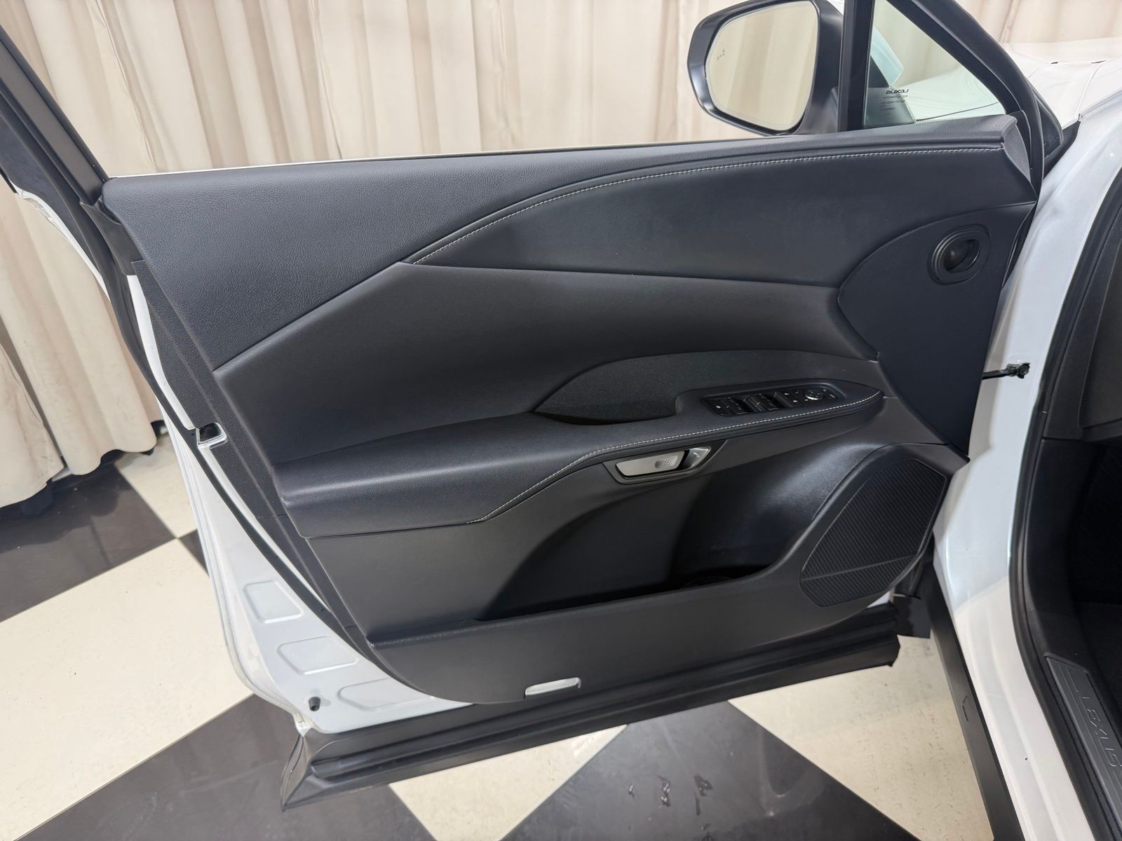 Used 2023 White Lexus 350 Premium image 23