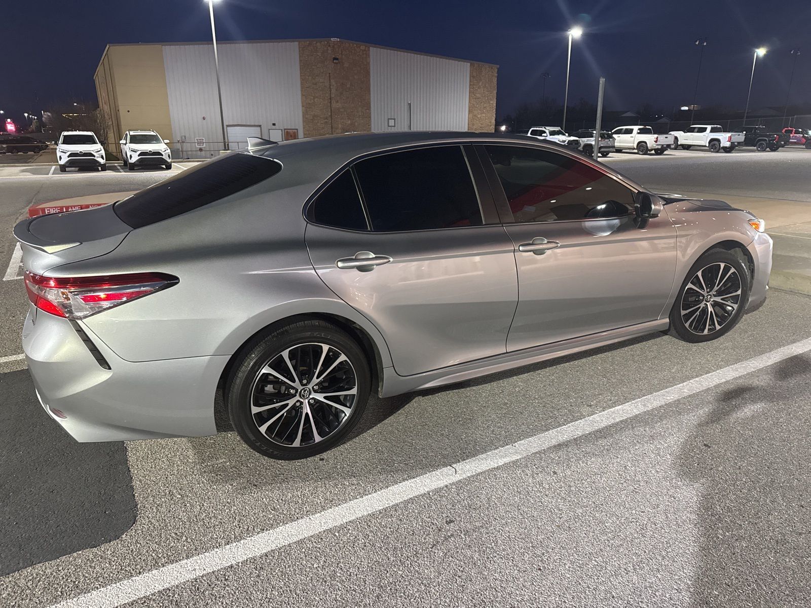 2019 Toyota Camry L 4