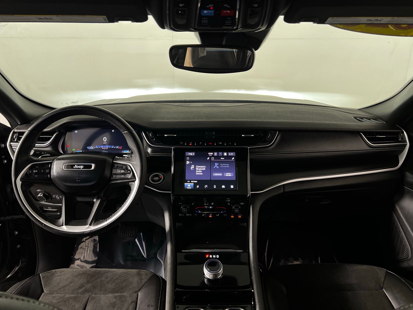 Thumbnail: 2023 Jeep Grand Cherokee - 26