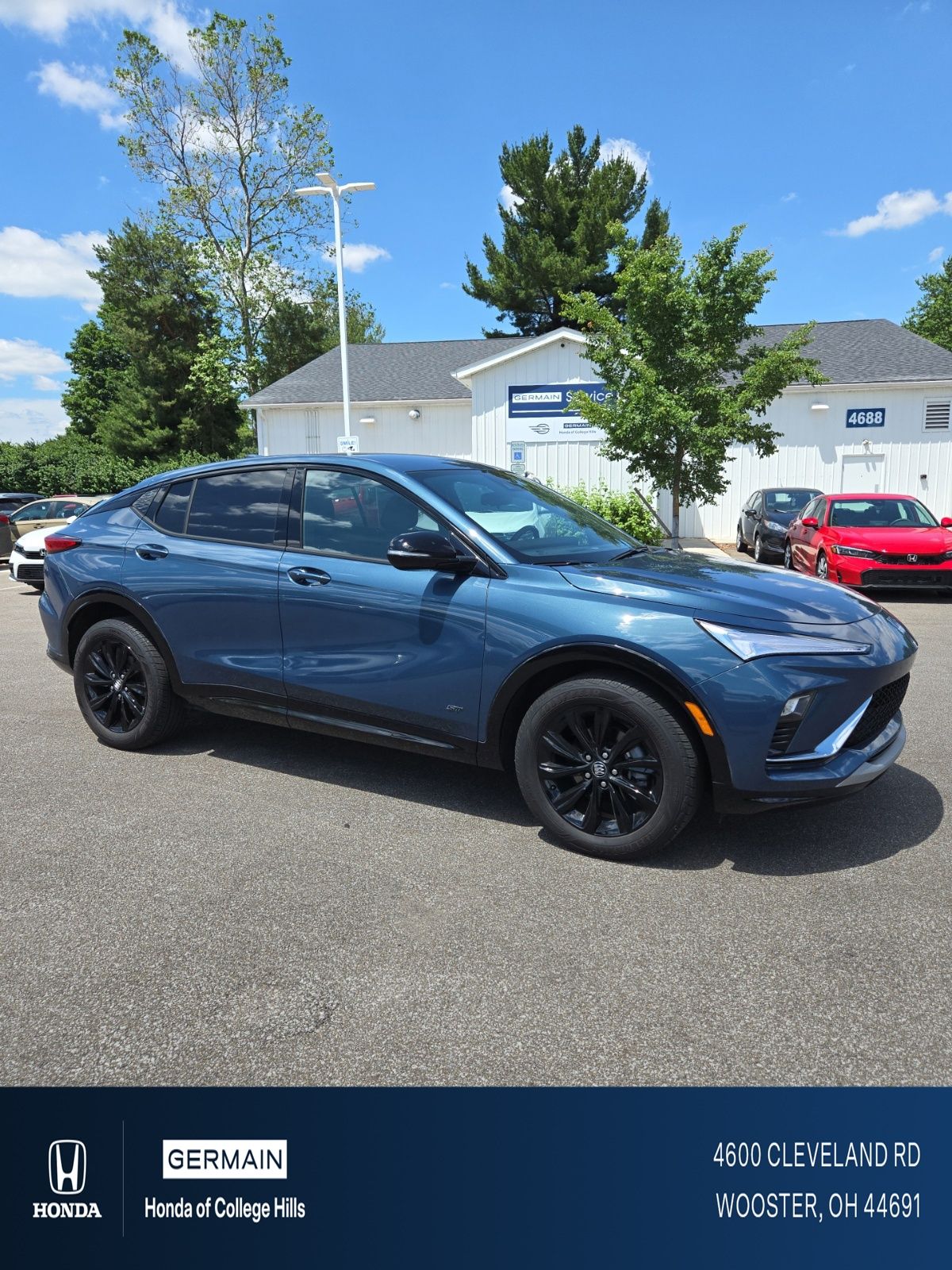 Used 2025 Blue Buick Sport Touring image 27