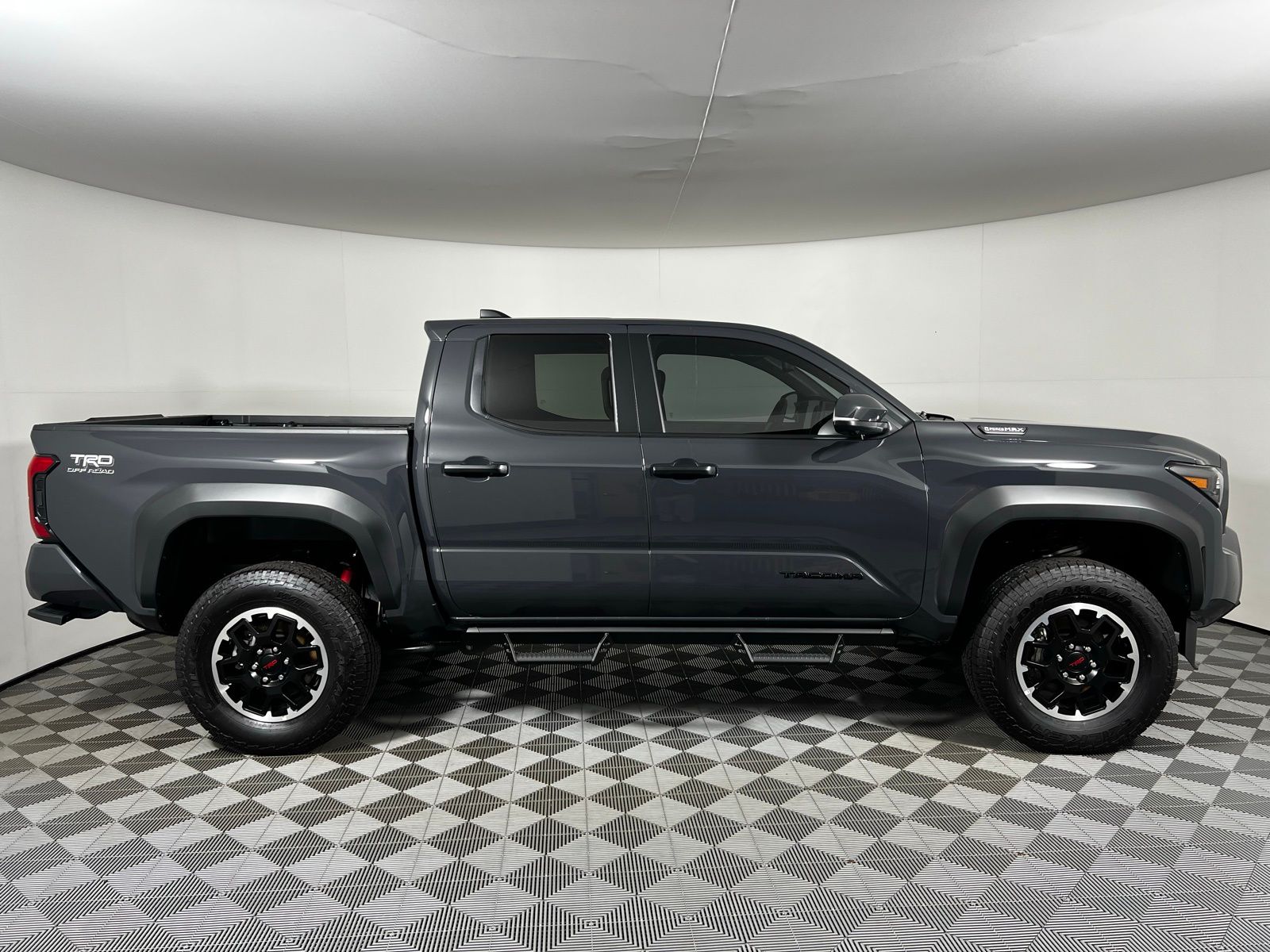 Thumbnail: 2025 Toyota Tacoma - 4