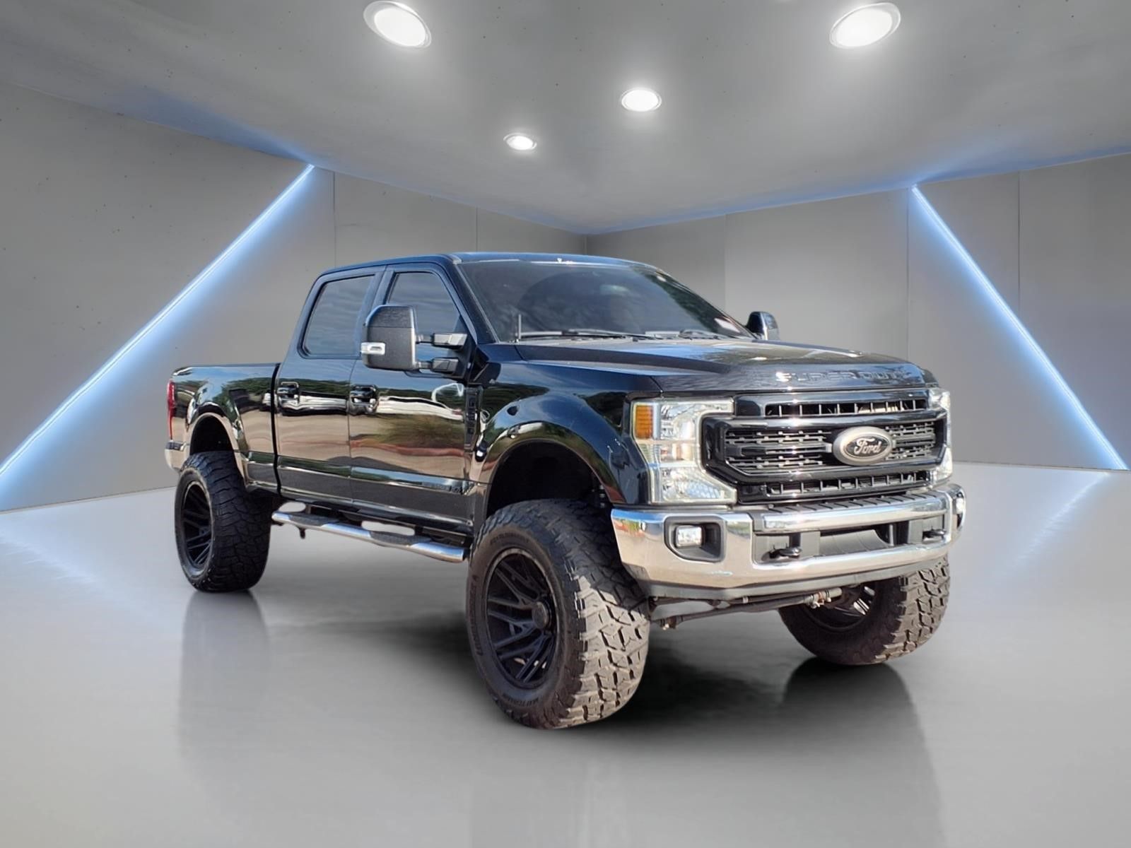 2022 Ford F-250SD Lariat Black at Autostrade