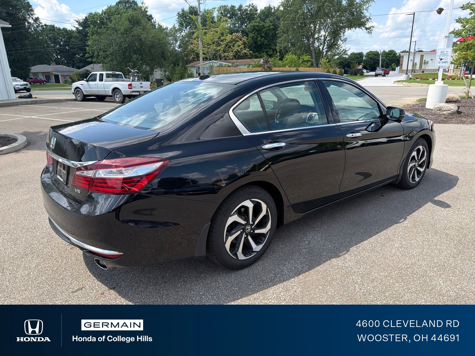 Certified Used 2017 Black Honda EX-L image 6