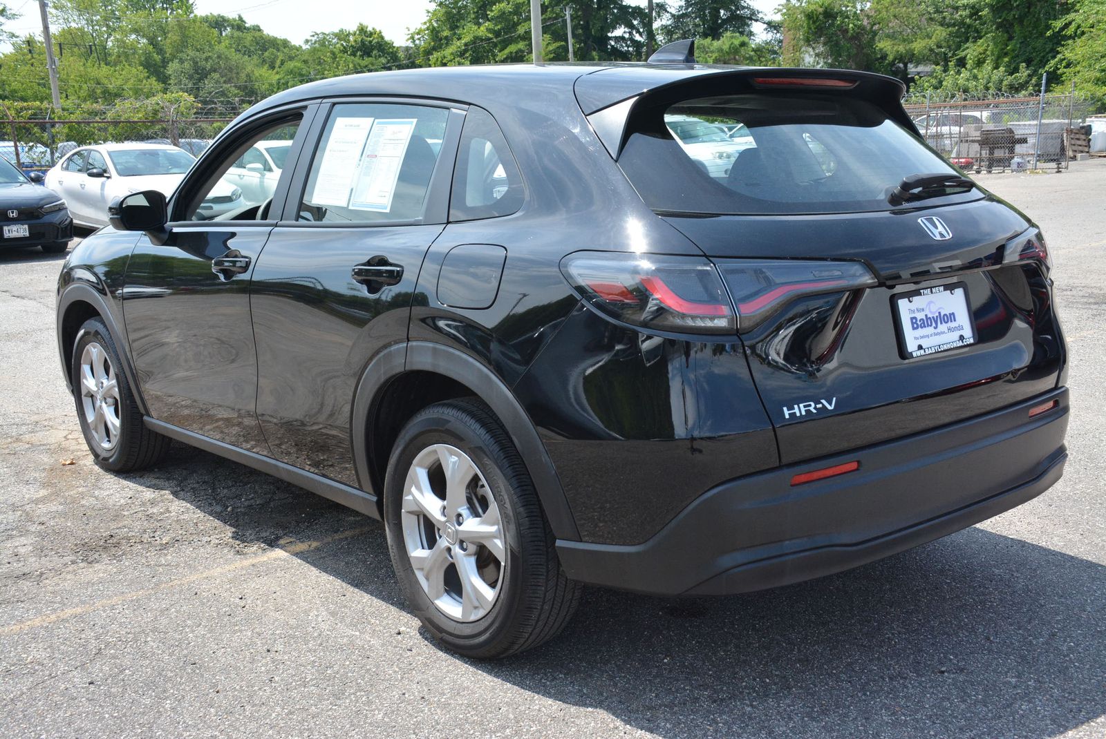 View vehicle photo 3