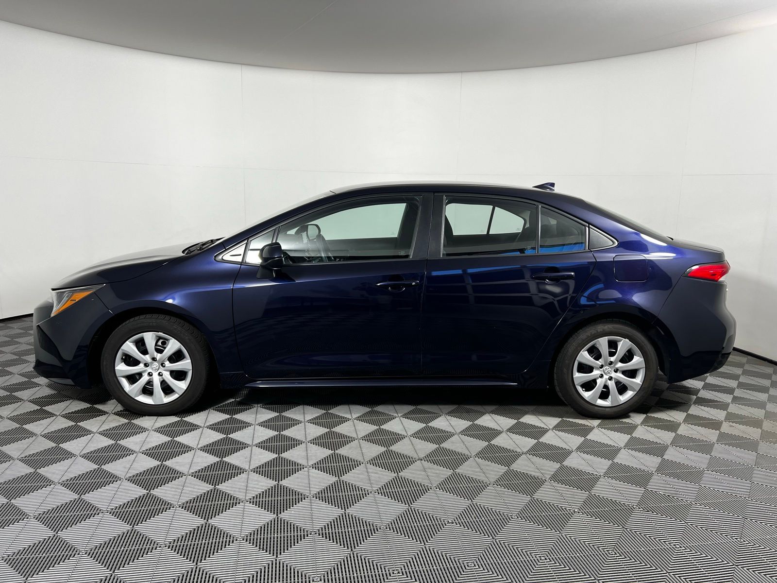 Thumbnail: 2024 Toyota Corolla - 8