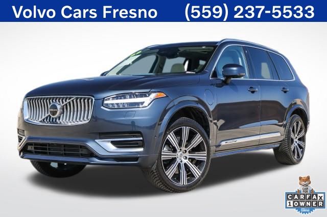 Volvo XC90 Recharge T8 Plus Bright Theme 6-Passenger eAWD
