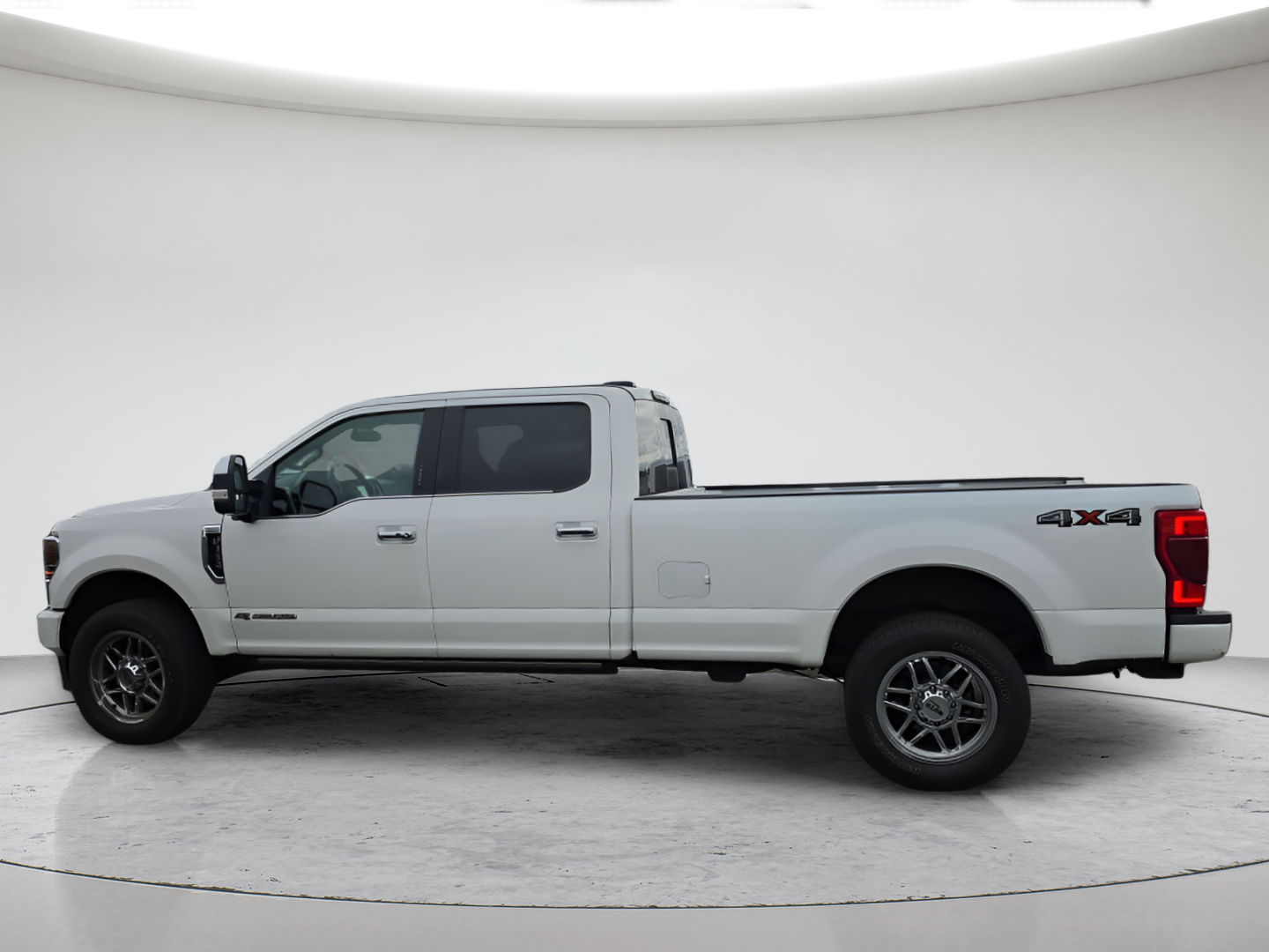 Star White Metallic Tri-Coat 2020 Ford F-350 Super Duty Platinum Crew Cab 4WD Pickup Truck Four-Wheel Drive Automatic
