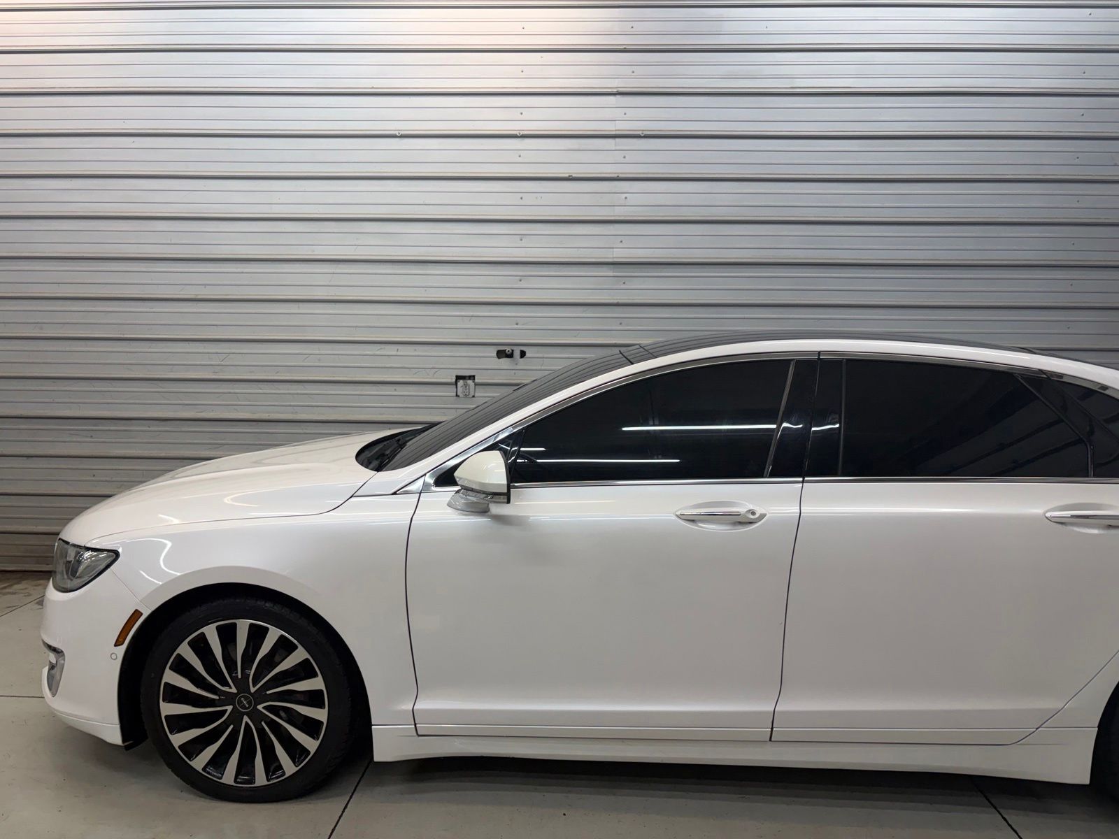 Photo 3 of 2017 Lincoln MKZ Black Label