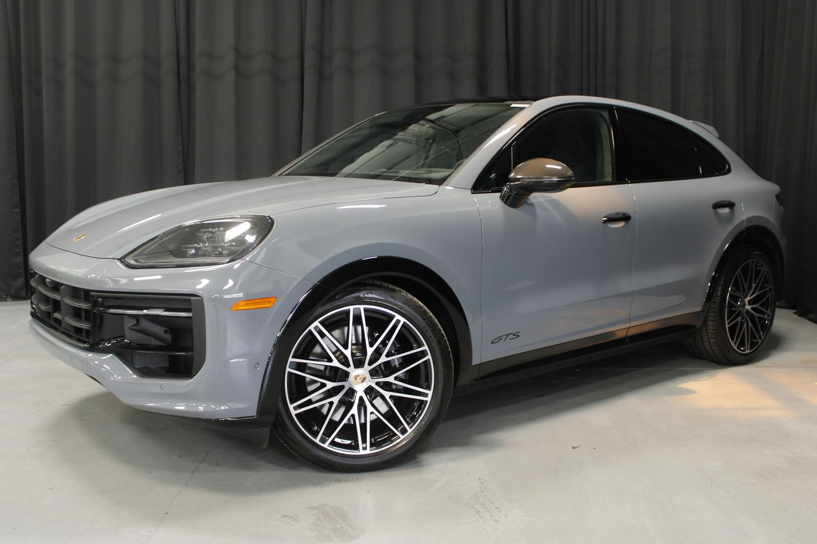 2025 Porsche Cayenne Coupe GTS AWD