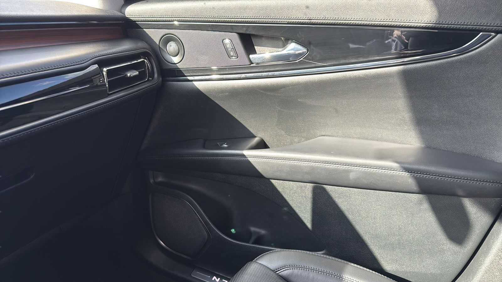 Used Car 2022 Lincoln Nautilus  Reserve For Sale Under $40,000 In Austin, Texas