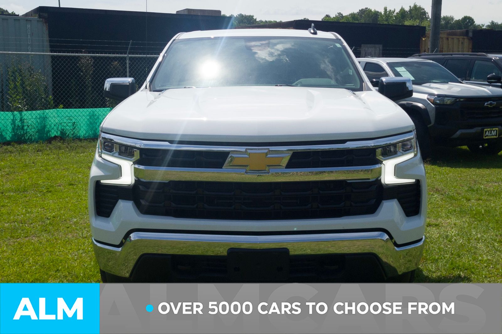 Used 2026 Summit White Chevrolet LT image 3