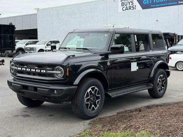 New 2026 Shadow Black Ford Outer Banks image 3