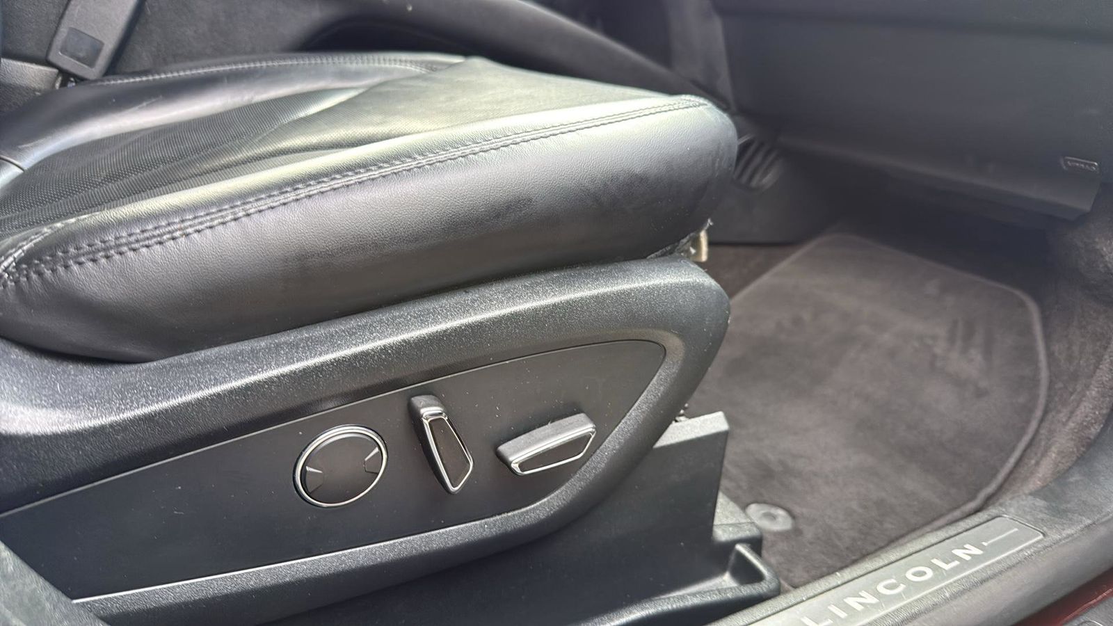 Used Car 2020 Lincoln Nautilus  Reserve For Sale Under $25,000 In Austin, Texas