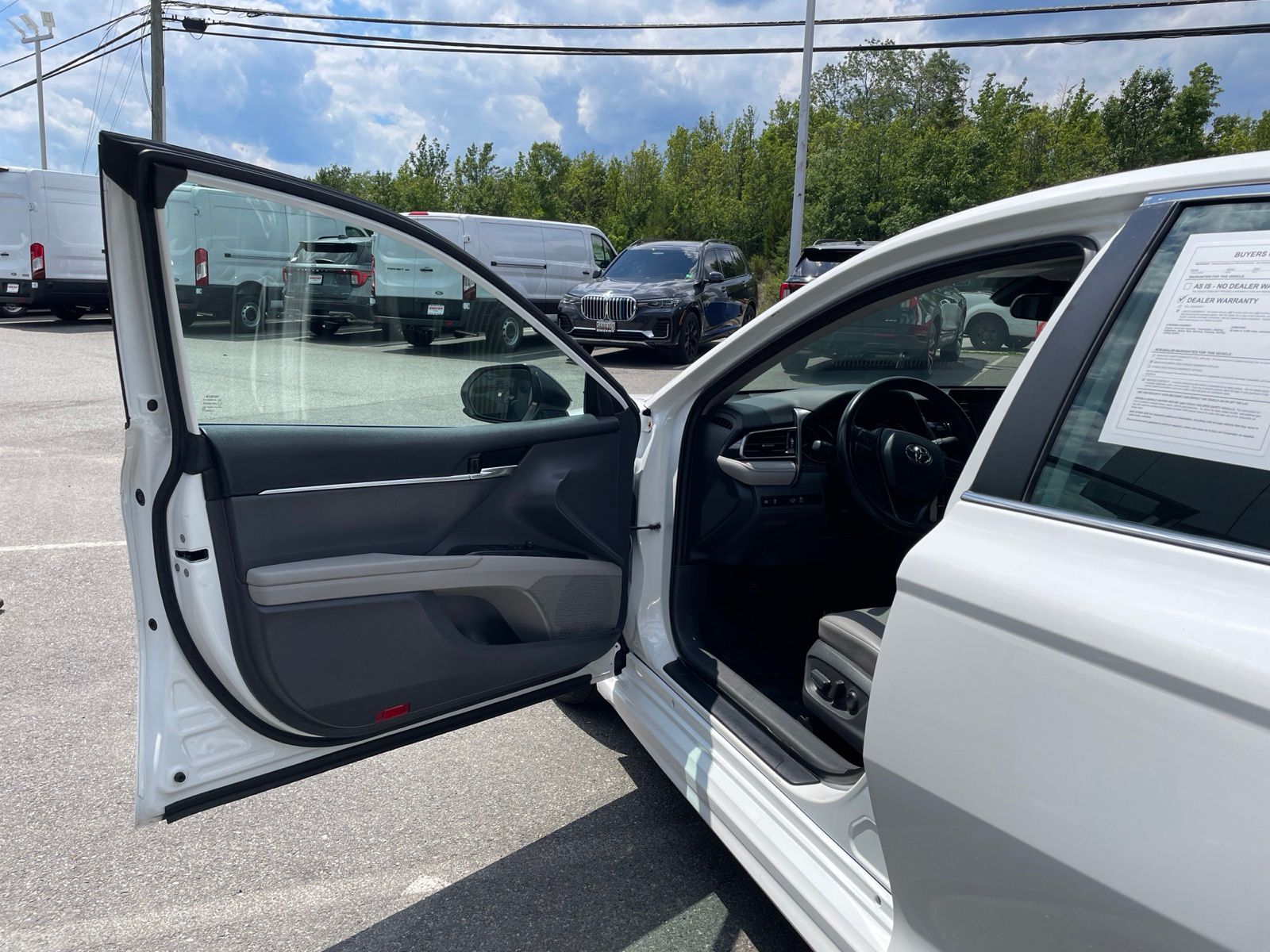 Used 2021 Super White Toyota SE image 10