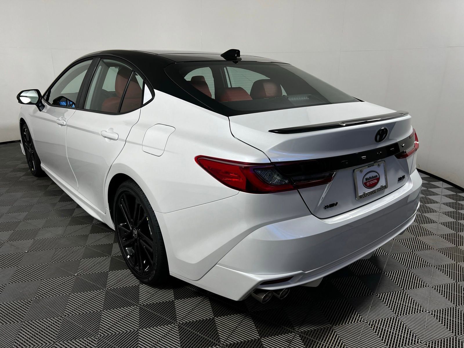 2025 Toyota Camry XSE 6