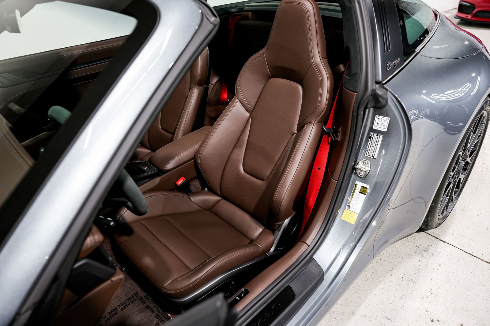 2025 Porsche 911 Targa 4 GTS — photo 24