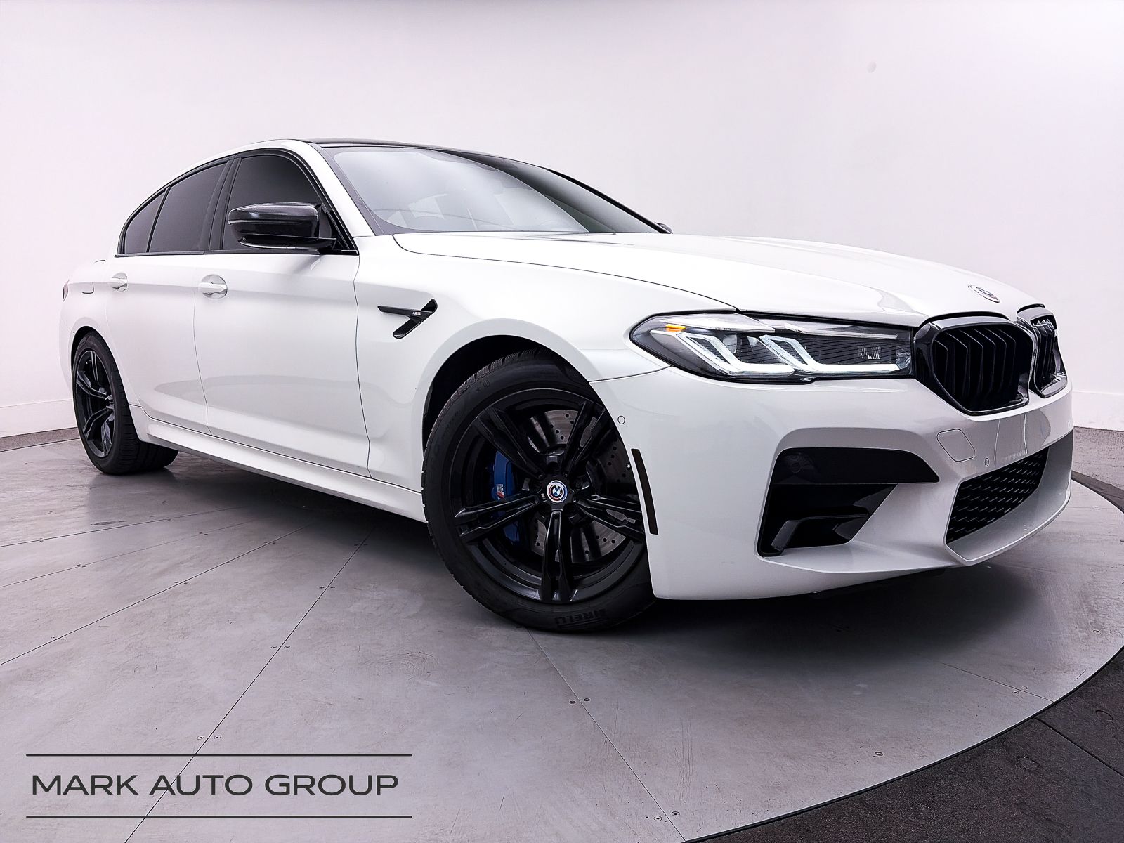 2023 BMW M5 AWD
