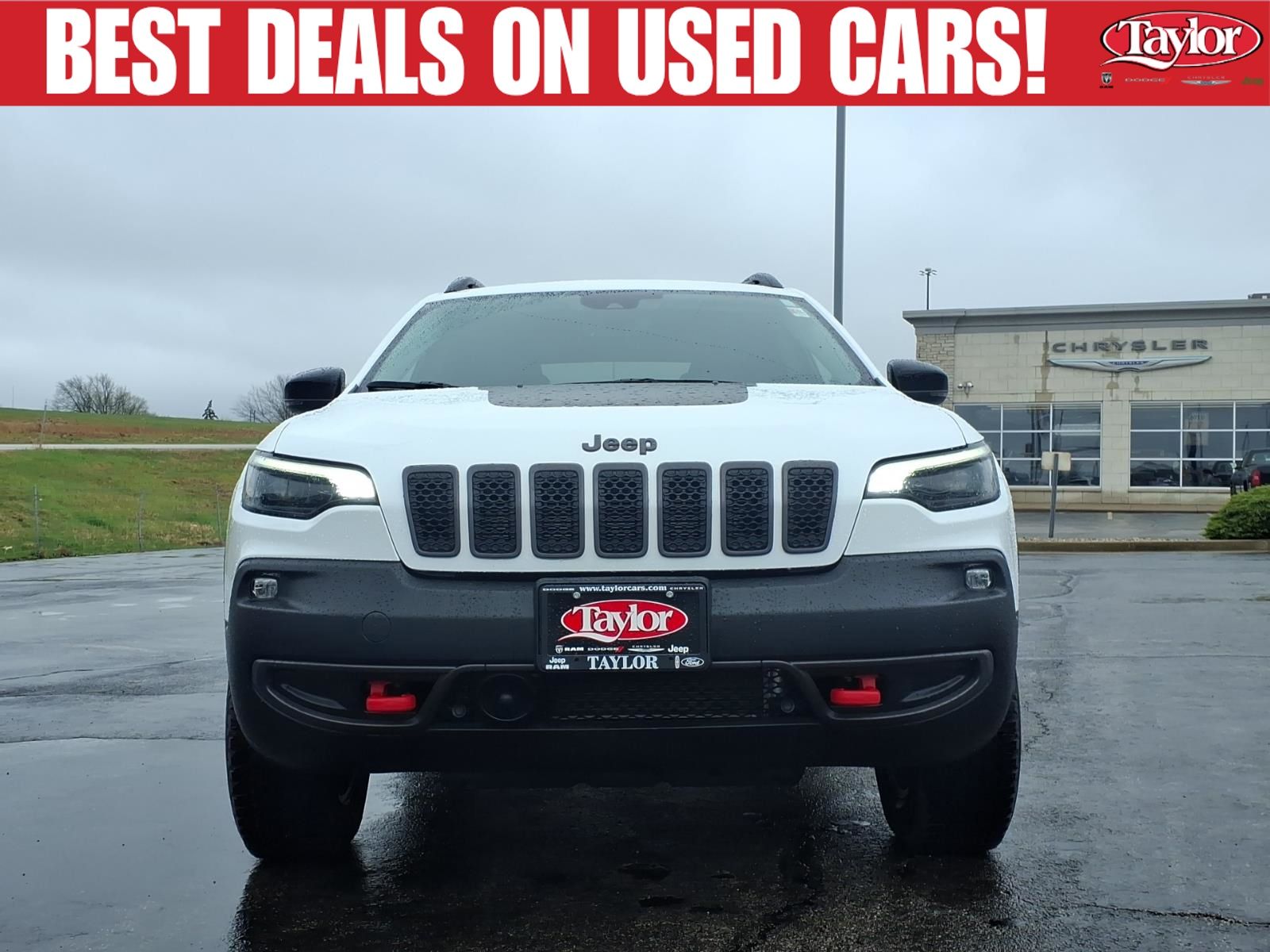 View vehicle photo 2