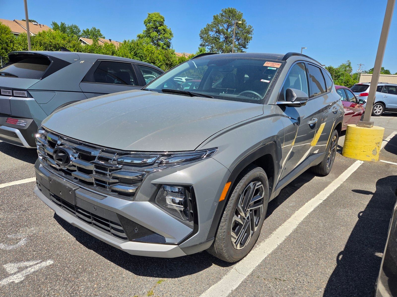 Used 2025 Gray Hyundai Limited image 3
