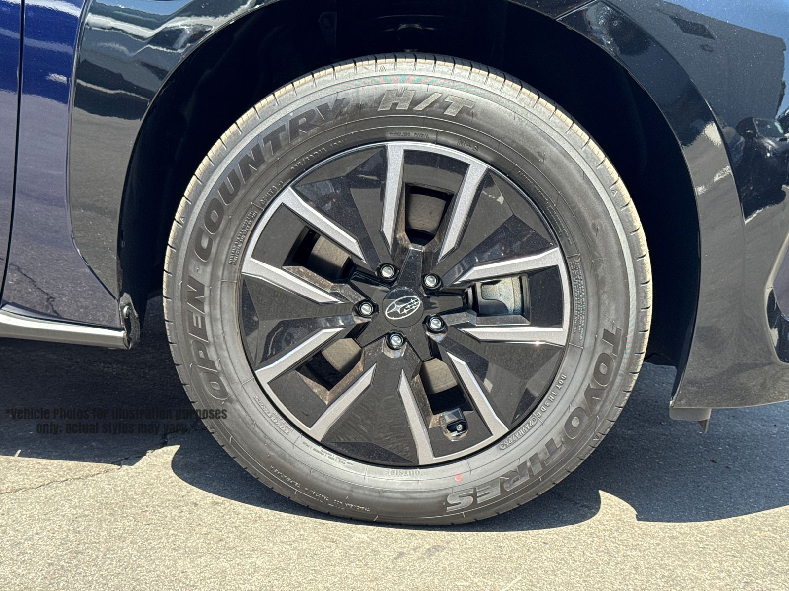 View vehicle photo 4